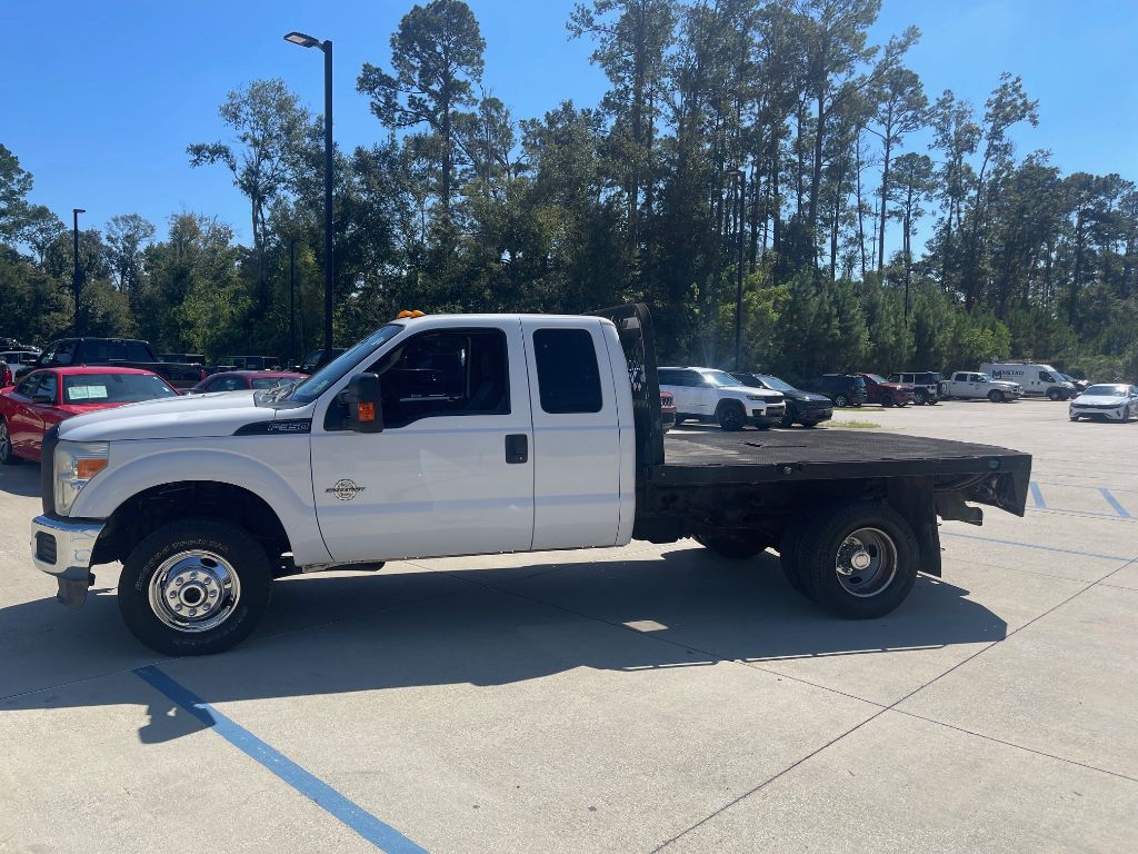 2013 Ford F-350 XL photo 4