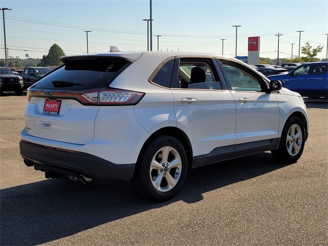2015 Ford Edge SE photo 2