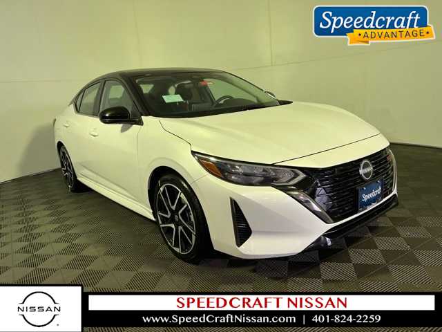 2025 Nissan Sentra SR's photo