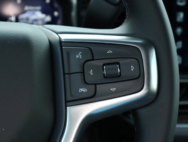 2025 Chevrolet Silverado 1500 LT photo 13