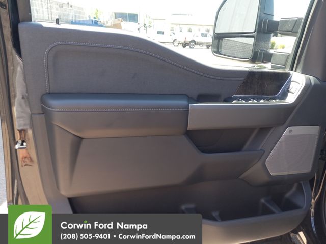 New 2025  Ford Lariat image 11