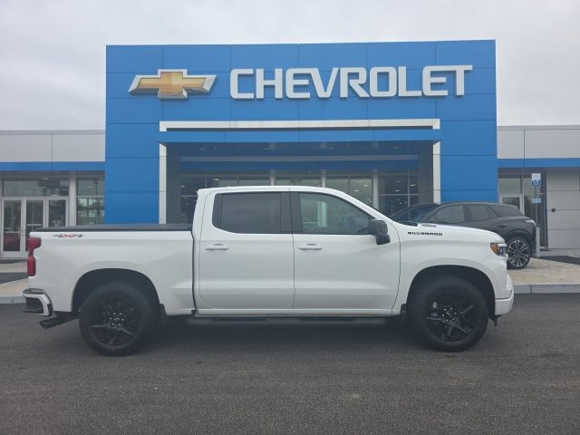 2025 Chevrolet Silverado 1500 RST photo 3