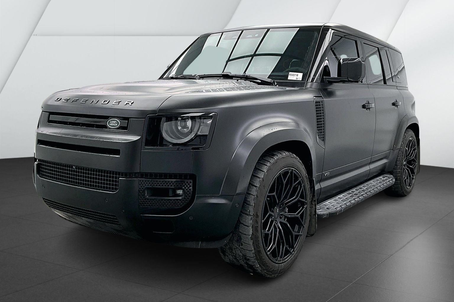 2023 Land Rover Defender V8's photo