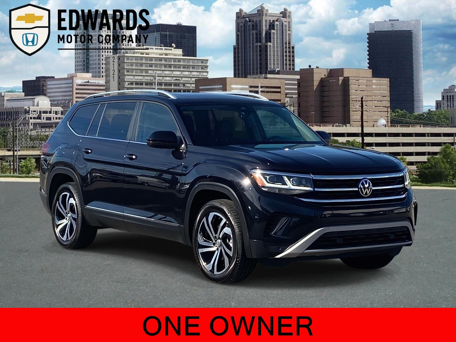 2023 Volkswagen Atlas SEL's photo