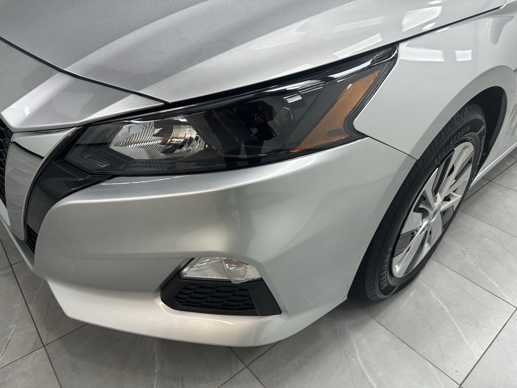 2022 Nissan Altima 2.5 S photo 6