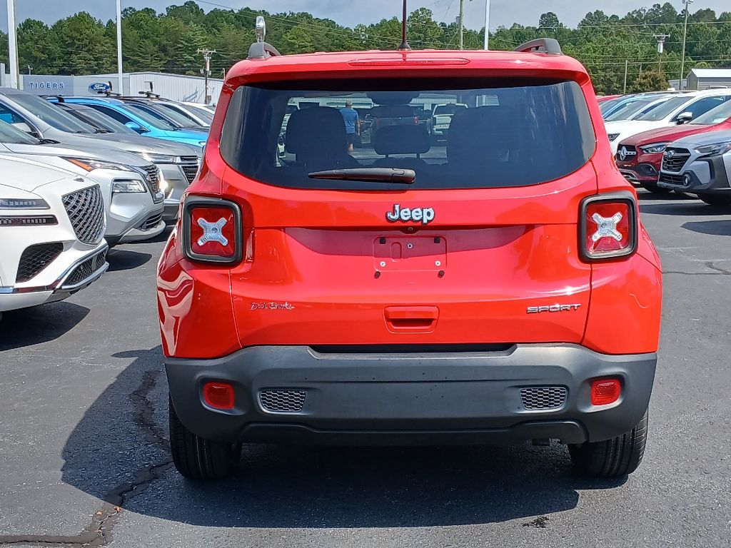 2019 Jeep Renegade Sport photo 2