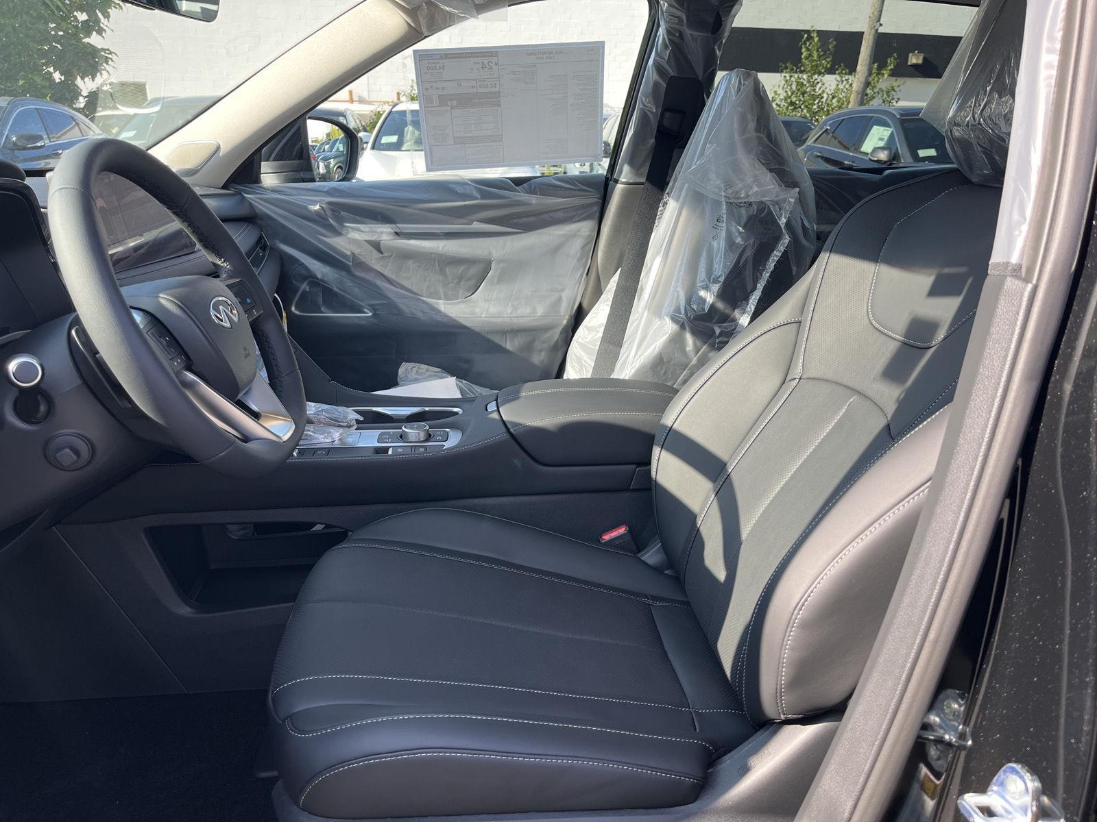 2026 Infiniti QX60 Luxe AWD photo 9