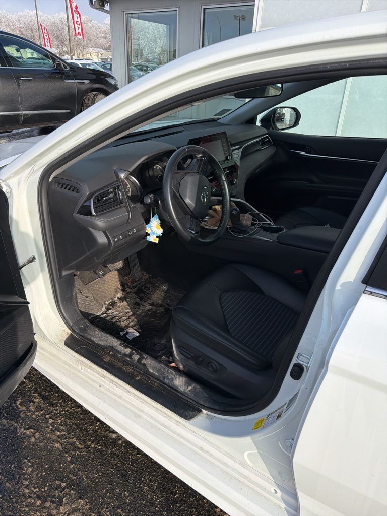 Used 2021 Toyota Camry SE with VIN 4T1G11AK1MU433712 for sale in Fergus Falls, Minnesota