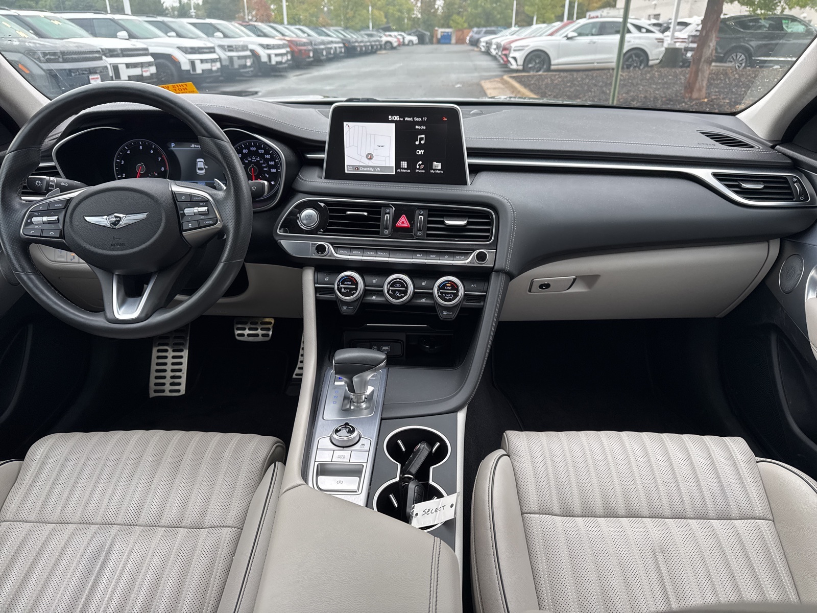 2019 Genesis G70 3.3T Advanced photo 3