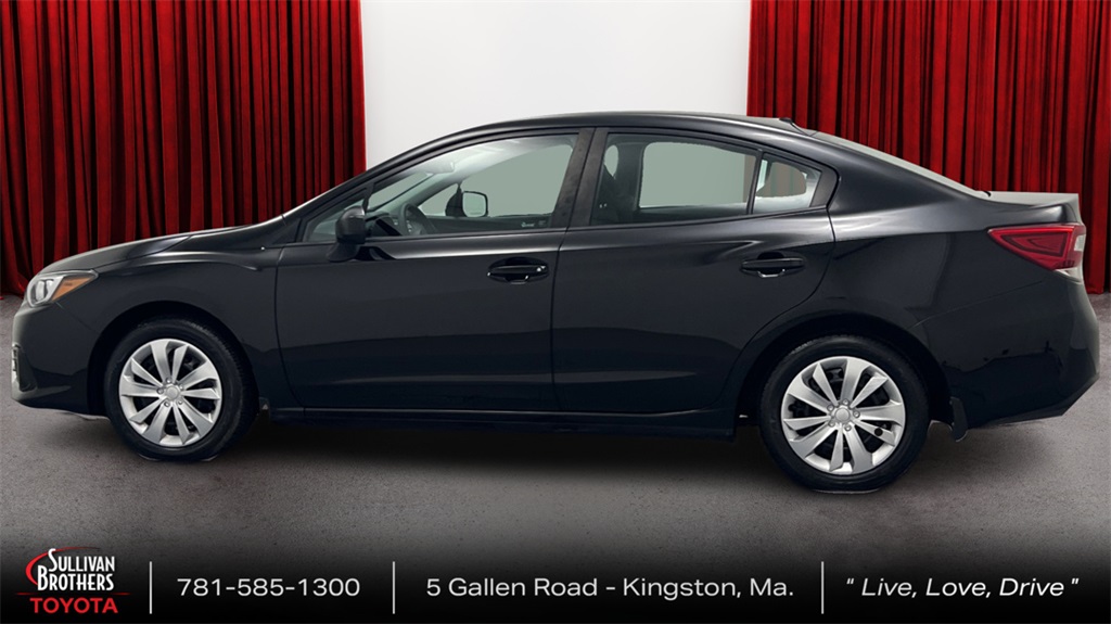 Used 2021 Black Subaru Base image 8