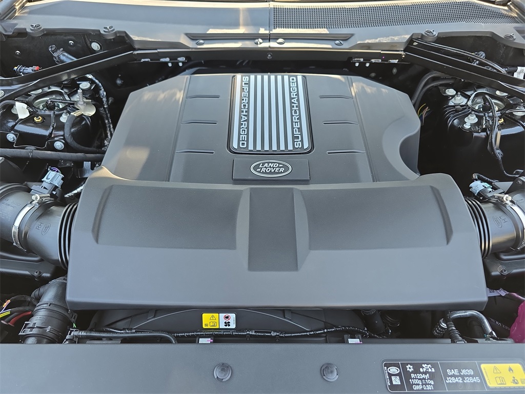 2025 Land Rover Defender 110 V8 photo 28