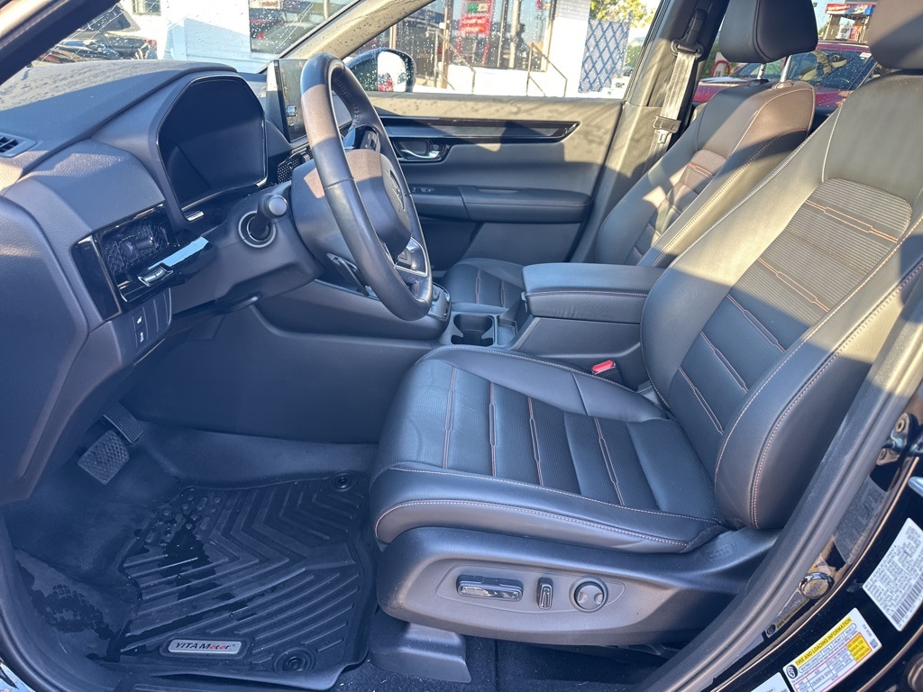2024 Honda CR-V Hybrid Sport Touring photo 8