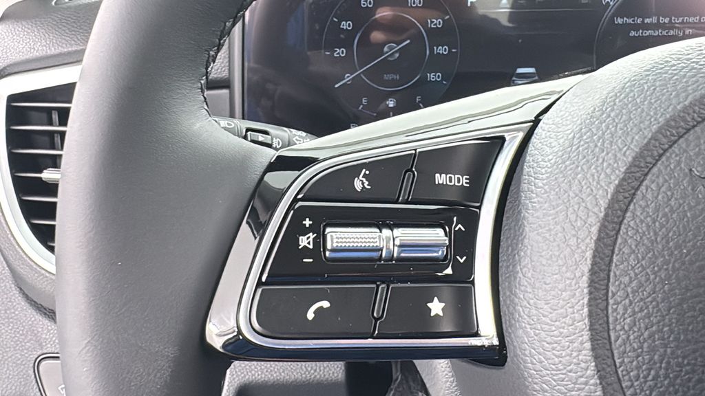 2026 Kia Seltos EX photo 21