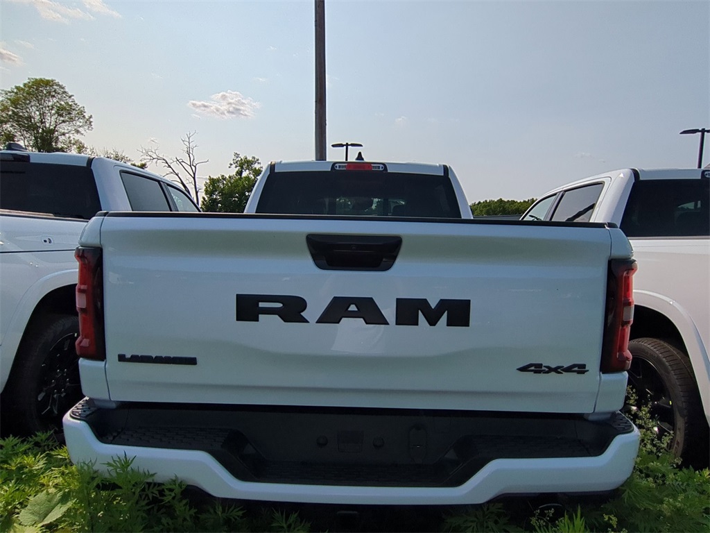 2025 Ram 1500 Laramie photo 2