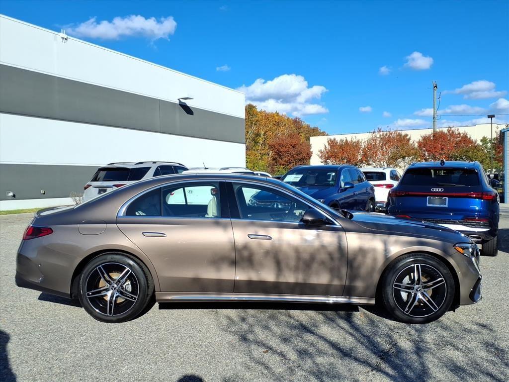 2026 Mercedes Benz E 350 4MATIC Sedan photo 4