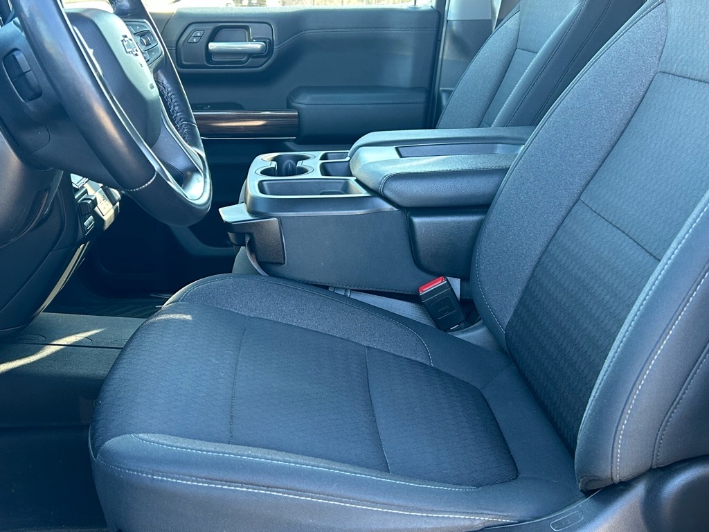 2021 Chevrolet Silverado 1500 RST photo 12