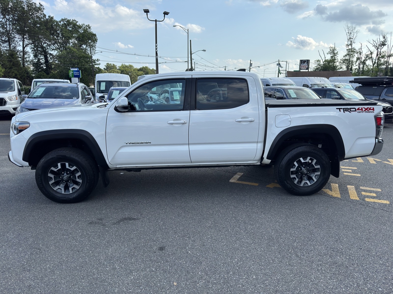 2020 Toyota Tacoma TRD SR5 photo 4