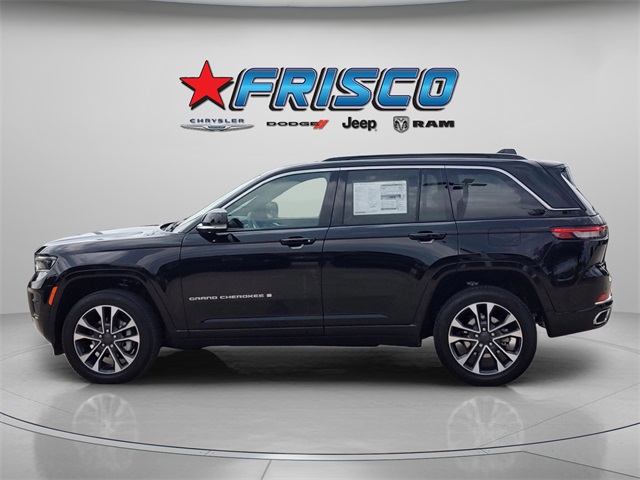 2025 Jeep Grand Cherokee Overland photo 2