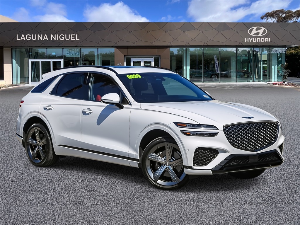 2023 GENESIS GV70 Standard