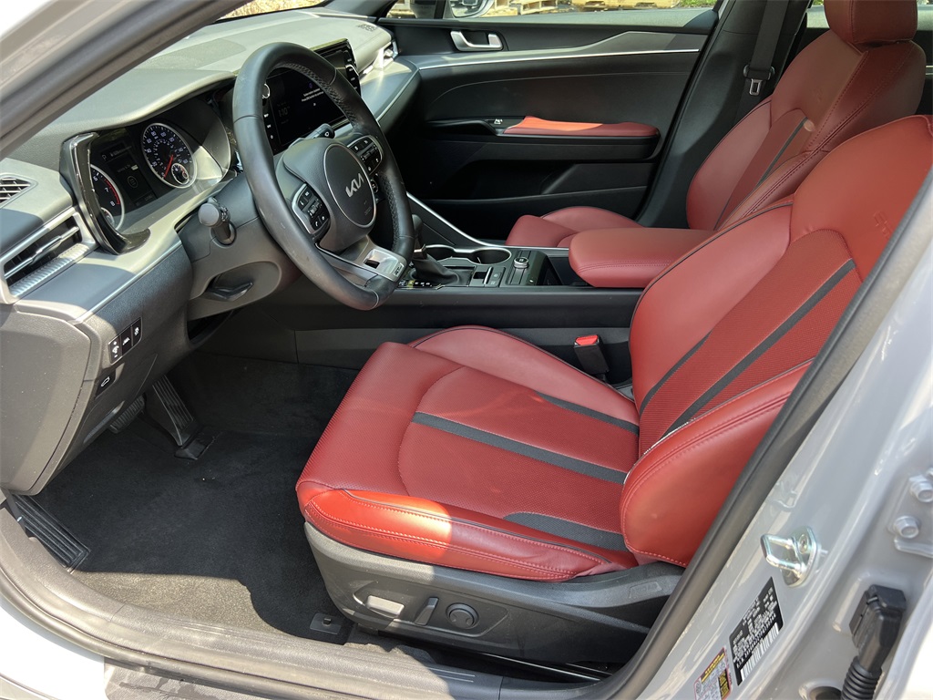 2023 Kia K5 GT-Line photo 5