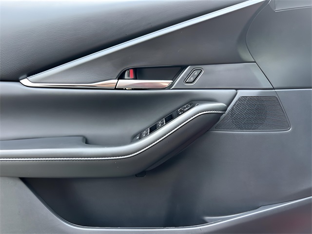 2025 Mazda CX-30 2.5 S Preferred photo 9