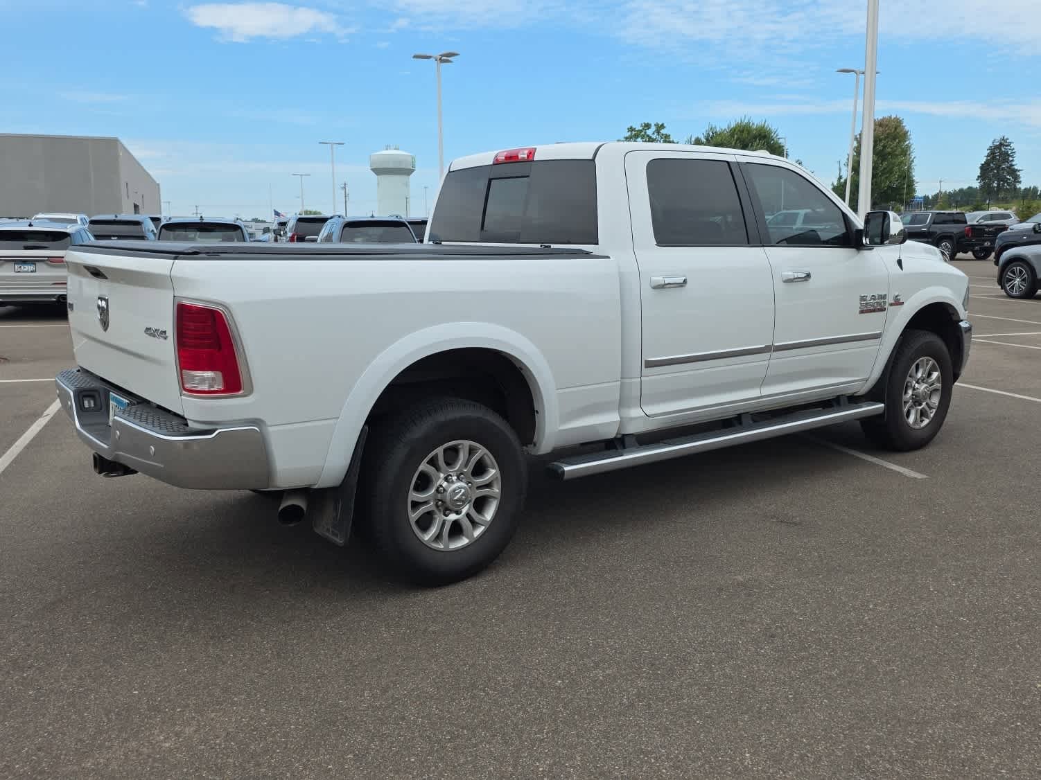 2016 Ram 3500 Laramie photo 3