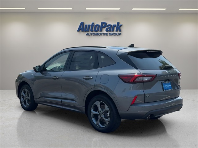 2024 Ford Escape ST-Line photo 5