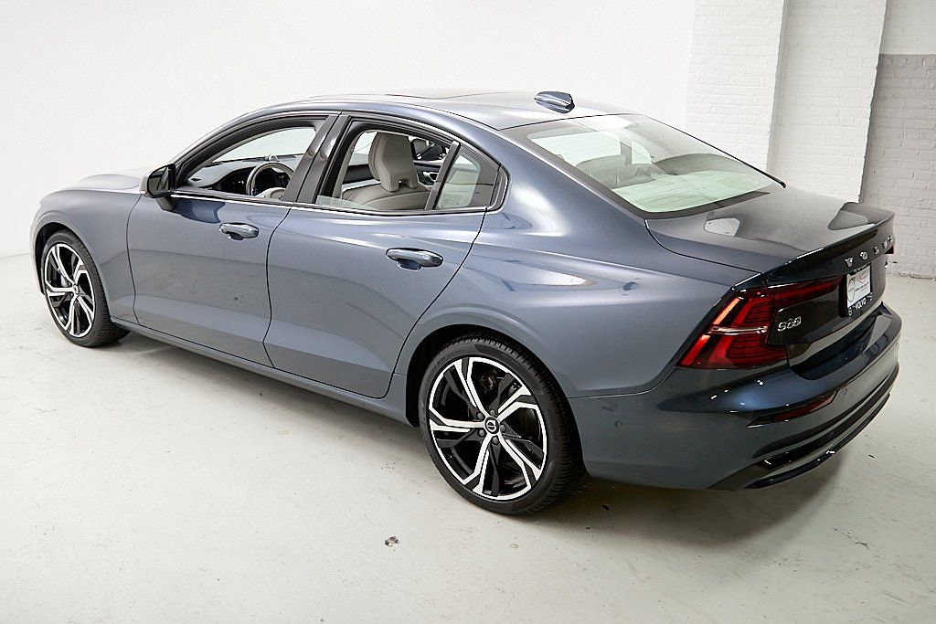2024 VOLVO S60 - Image 6