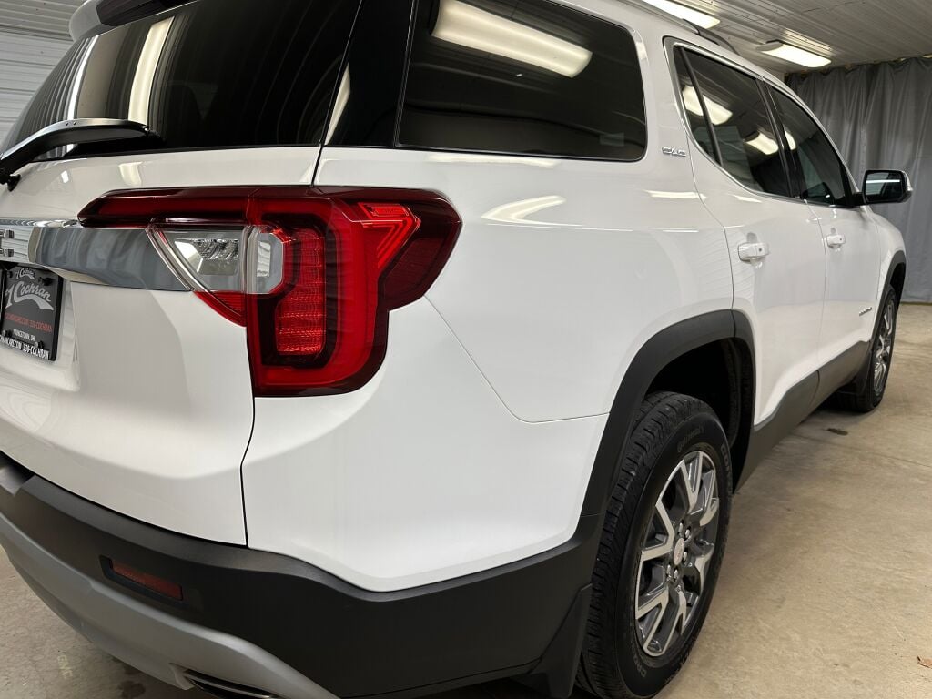 2023 Gmc Acadia SLE photo 23