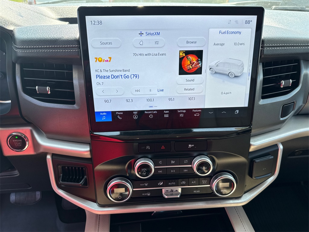 2023 Ford Expedition XLT photo 28