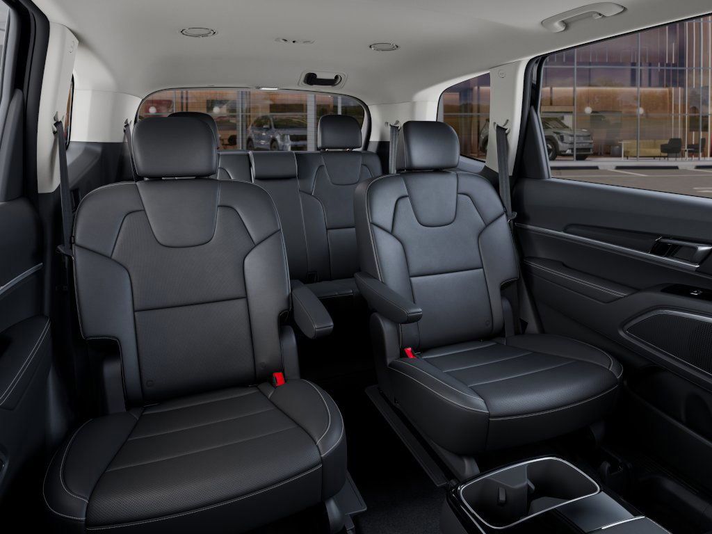 2025 Kia Telluride S photo 14