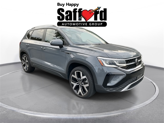 2022 Volkswagen Taos SEL photo 3