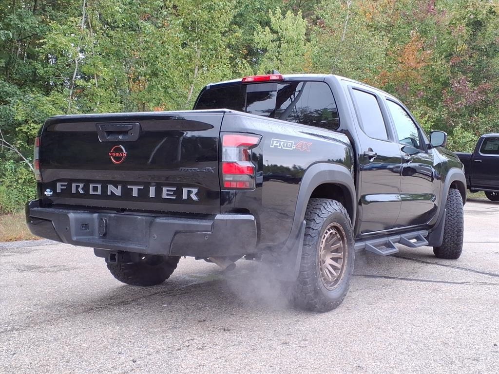 2024 Nissan Frontier PRO-4X photo 3