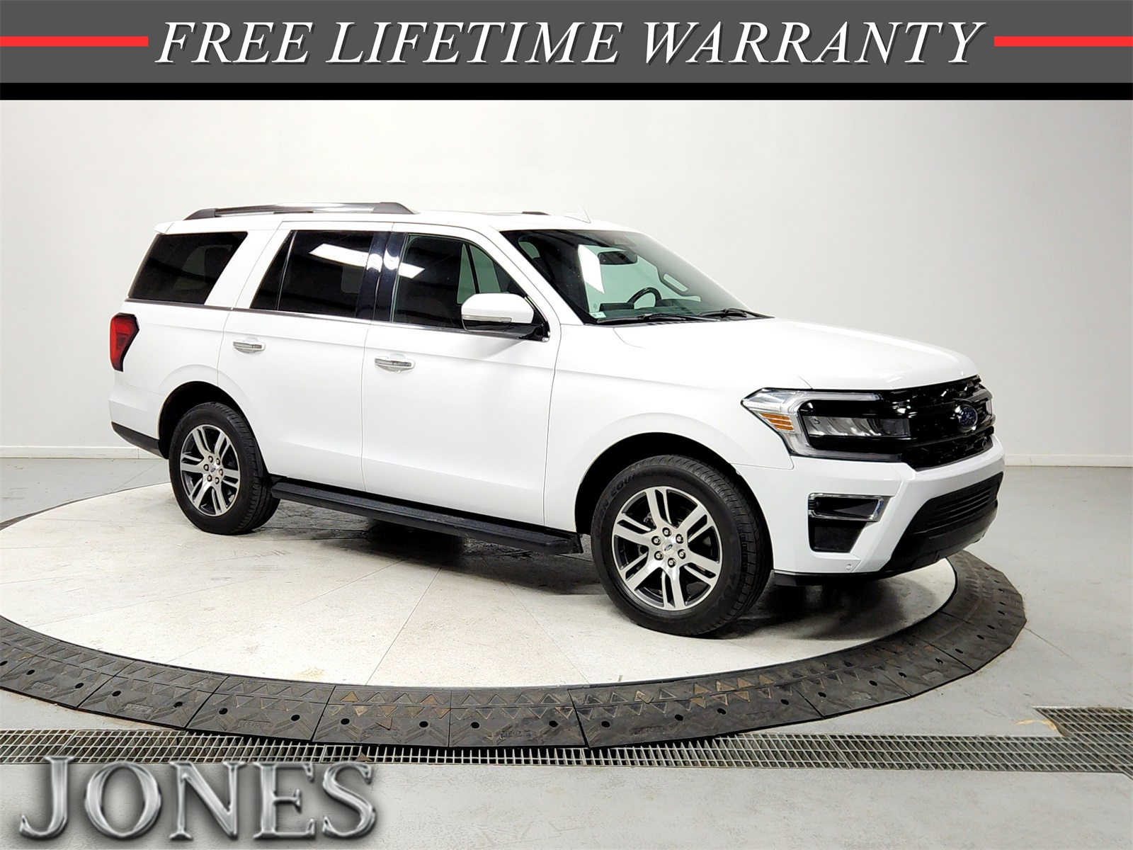 2024 Ford Expedition Limited's photo