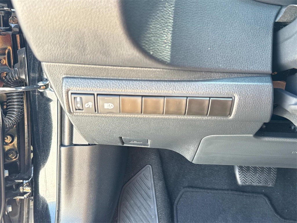 2024 Toyota Corolla SE photo 20