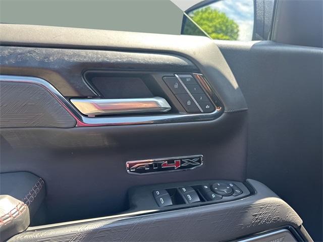2024 Gmc Sierra 1500 AT4X photo 11