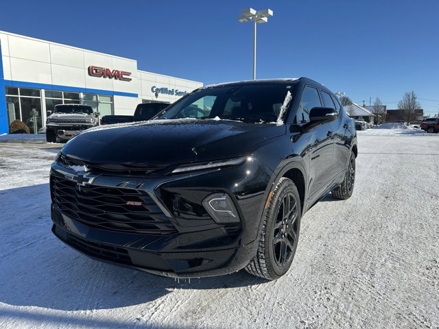 2025 Chevrolet Blazer RS photo 2