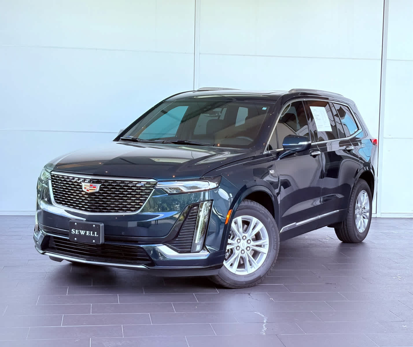 2025 Cadillac XT6