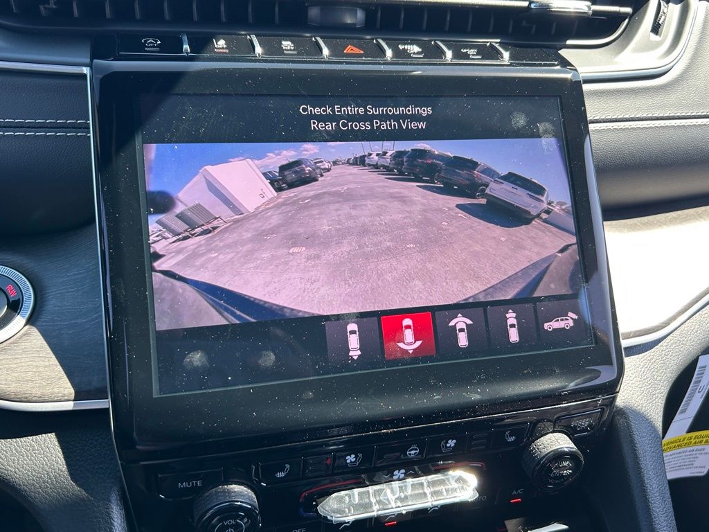 2025 Jeep Grand Cherokee Limited photo 11
