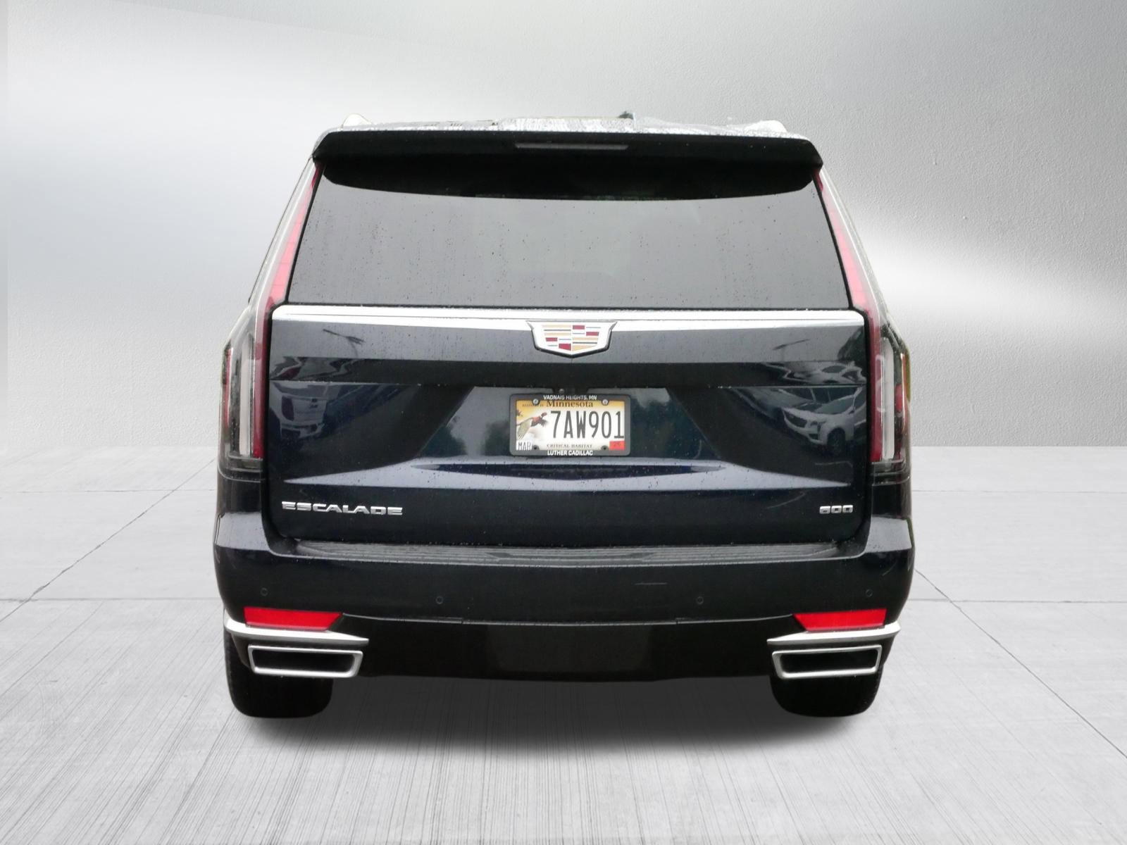 2024 Cadillac Escalade Premium Luxury photo 5