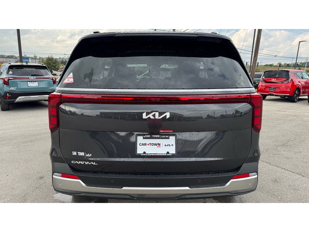 2026 Kia Carnival SX Prestige photo 2