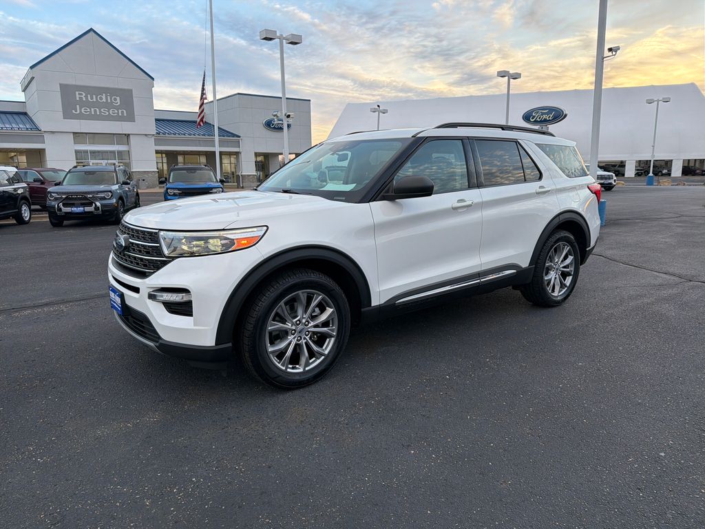 2020 Ford Explorer XLT's photo