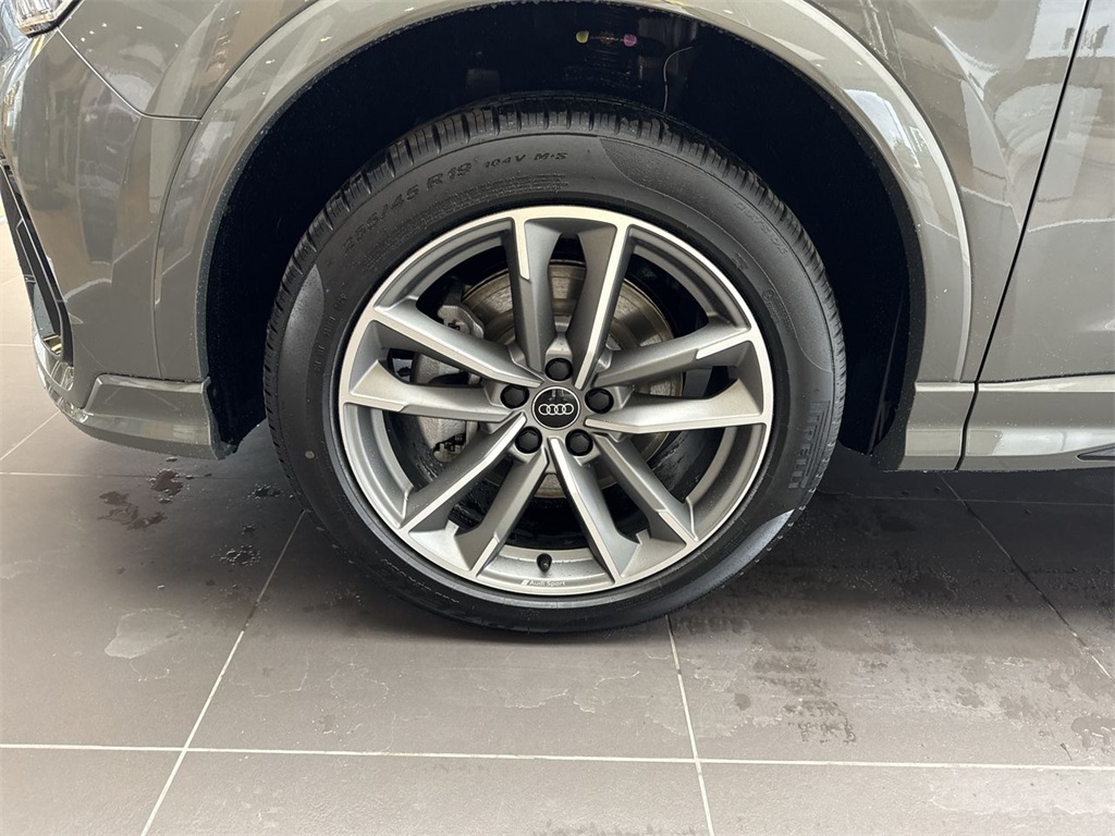 2025 Audi Q3 Premium S line photo 9