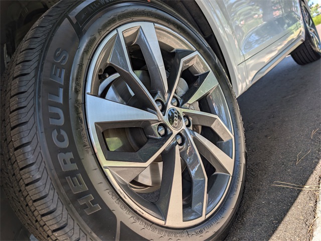2022 Audi Q5 45 S line Premium photo 7