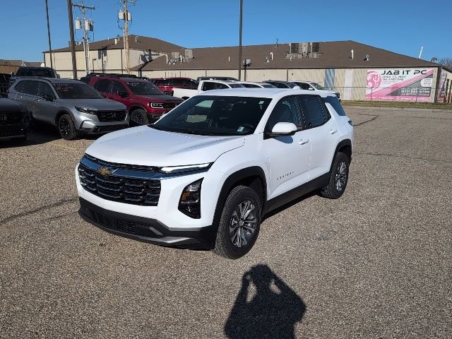 2026 Chevrolet Equinox LT photo 4