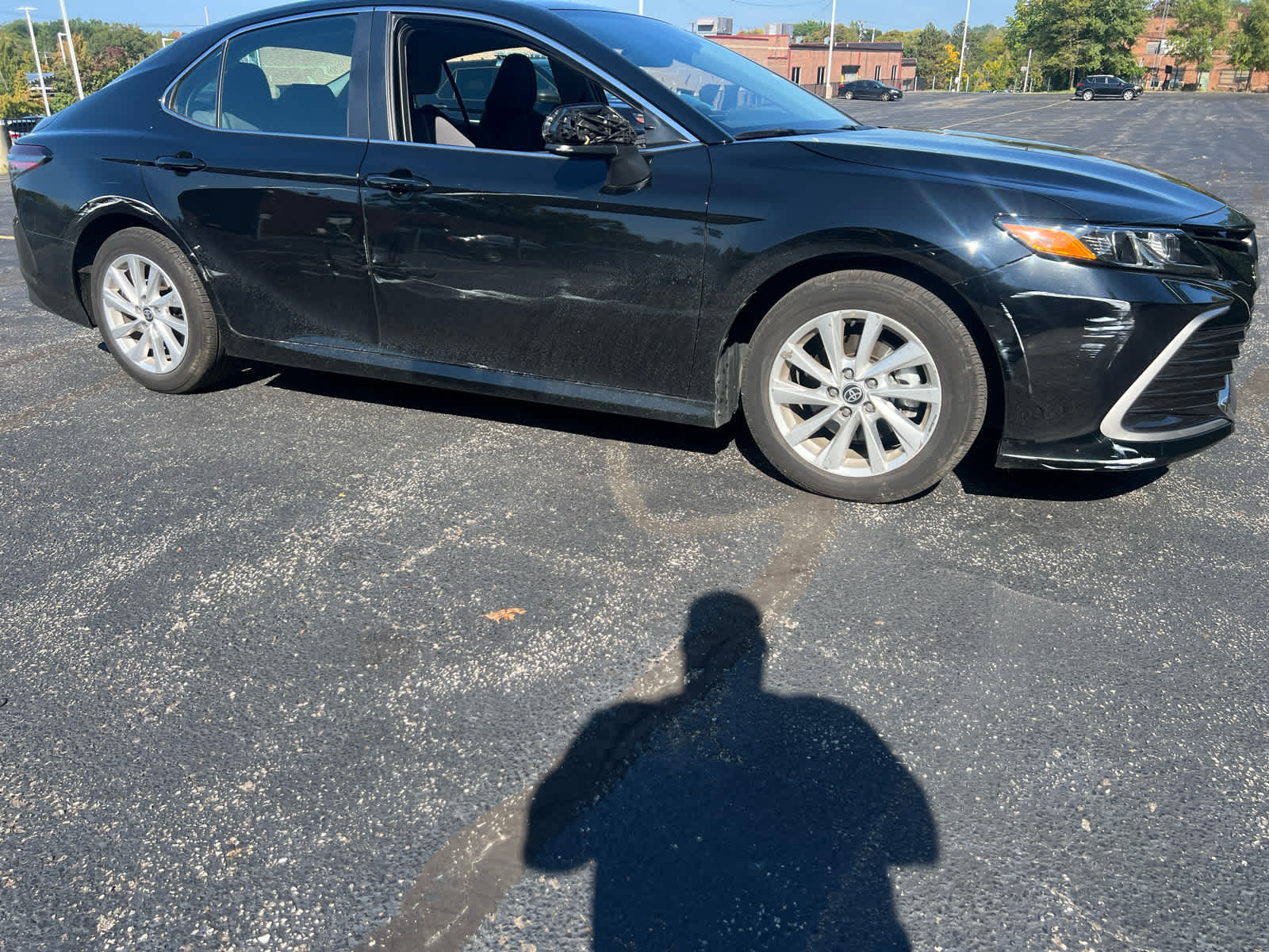 2023 Toyota Camry LE photo 5
