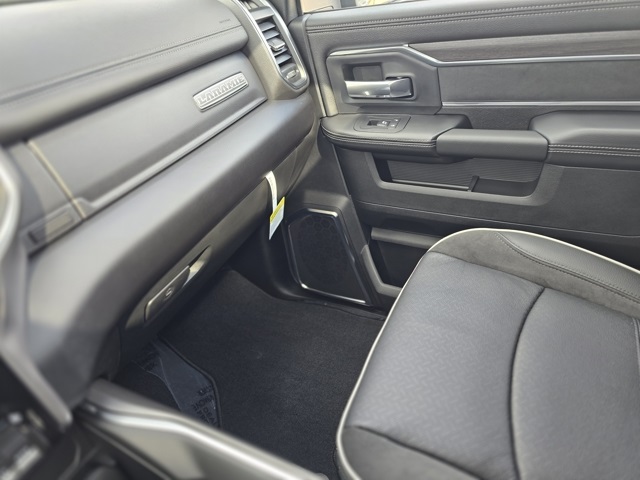 2026 Ram 2500 Laramie photo 16