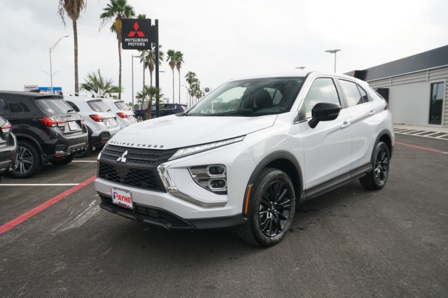 2026 Mitsubishi Eclipse Cross LE's photo