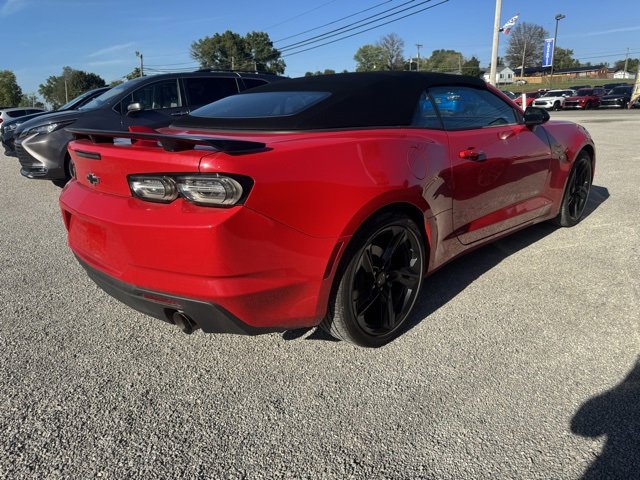 2024 Chevrolet Camaro 1LT photo 3