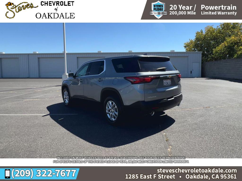 2023 Chevrolet Traverse LS photo 4